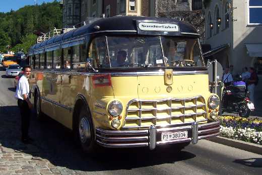 "Chruschtschow-Bus" Saurer 5GVFU der sterreichischen Post