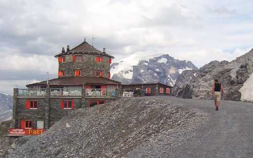 Tibethütte mit Ortler